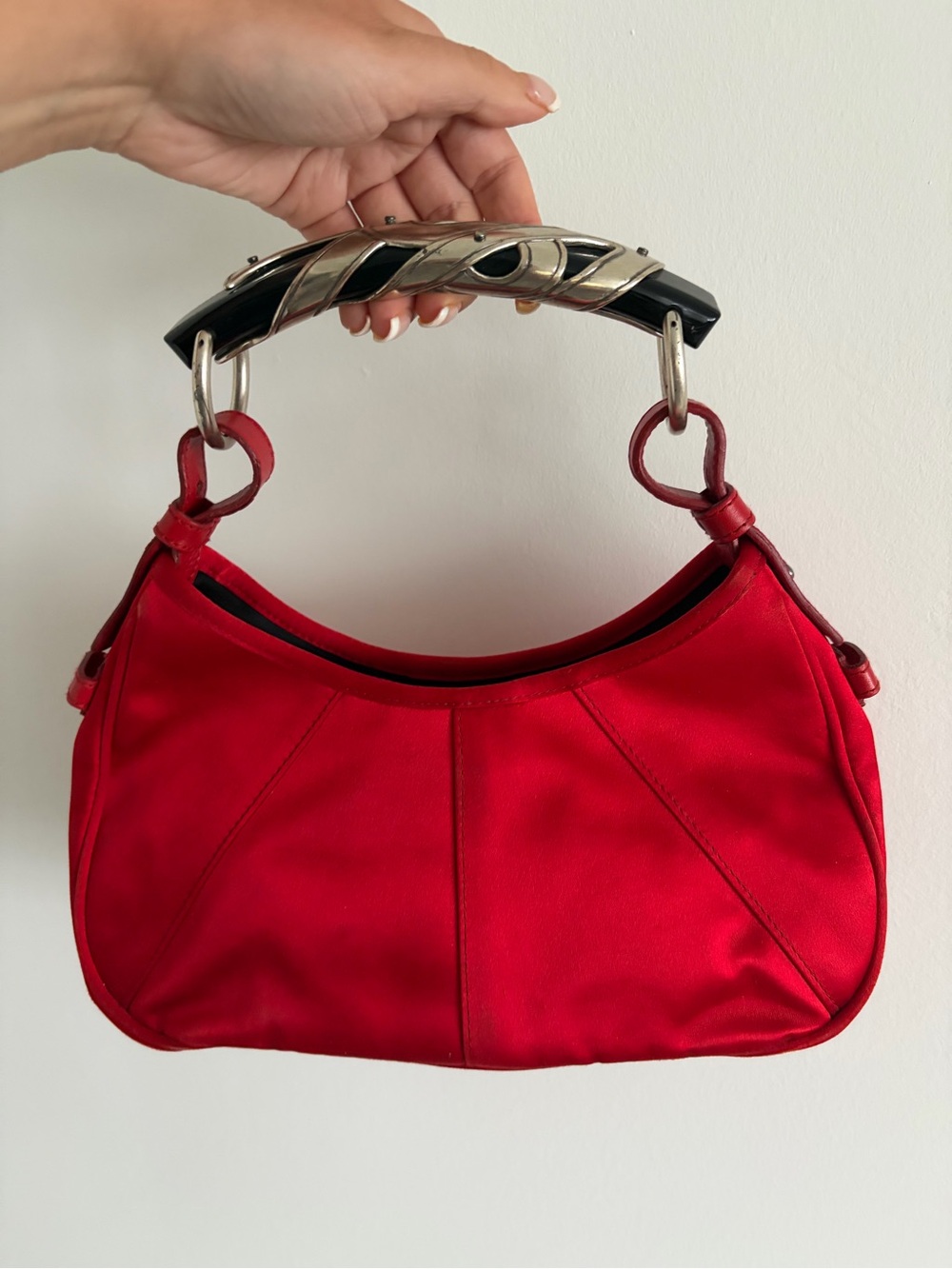 Rare Vintage YSL Mombasa | Red Silk Satin | Tom Ford era Yves Saint Laurent - Picture 3 of 17